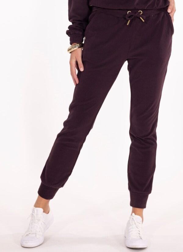PANTALON REGULAR FIT MICROPOLAIRE LOUISA PRUNE - Image 5