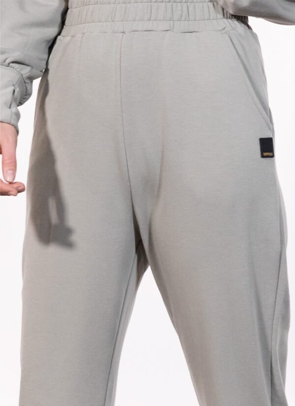 PANTALON LOOSE FIT MODAL SAUGE - Image 4